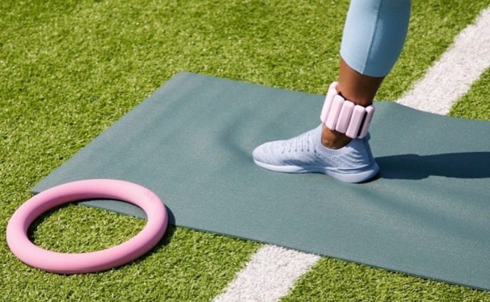 Why Are Ankle Weights So Popular? We Asked Fitness Pros