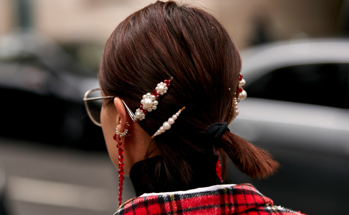 22 Ways to Wear Barrettes Like a Fashion Girl